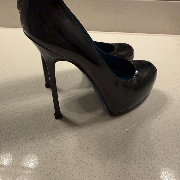 Yves Saint Laurent Black Heels Tribtoo Classic Pumps - Picture 4 of 6
